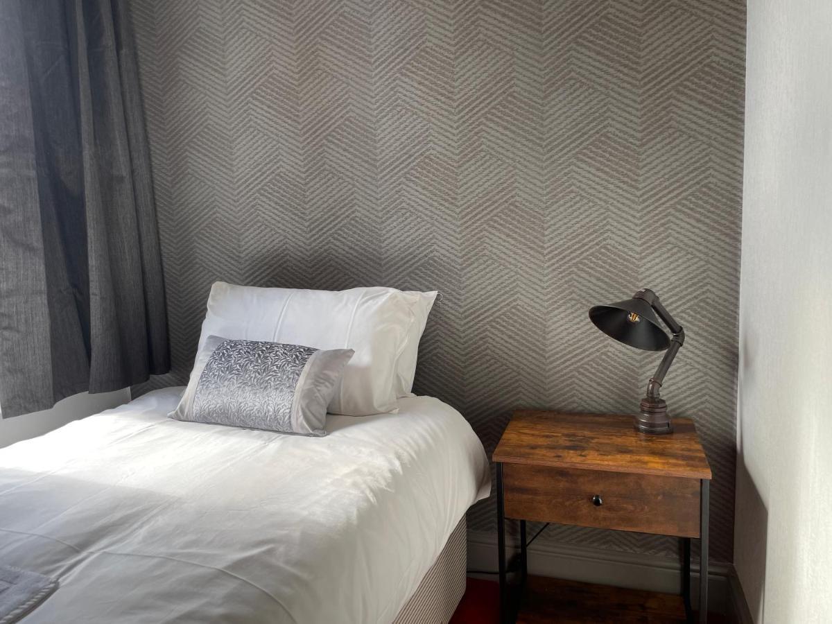 The Derby Hotel Barrow-in-Furness Eksteriør bilde