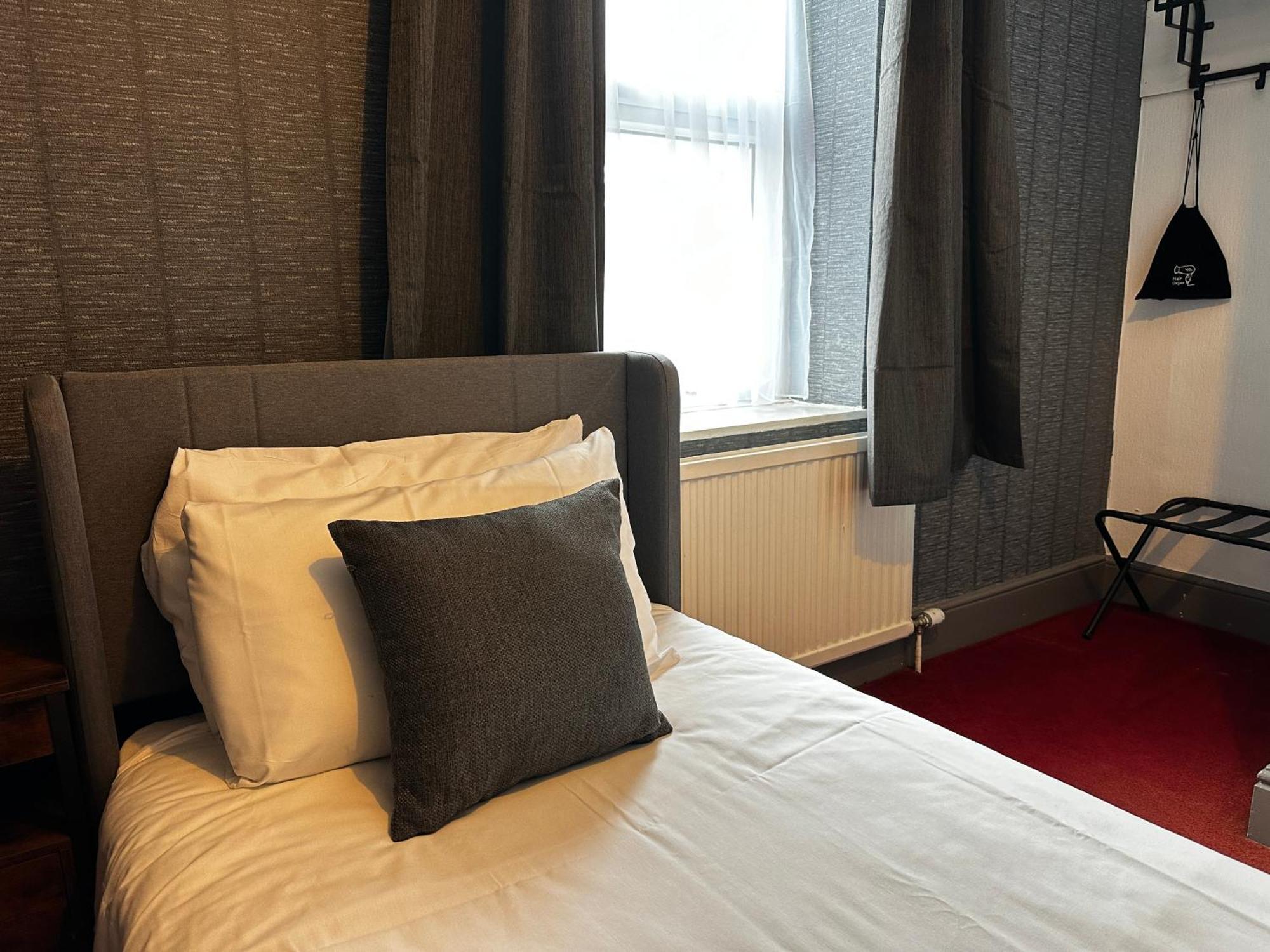 The Derby Hotel Barrow-in-Furness Eksteriør bilde