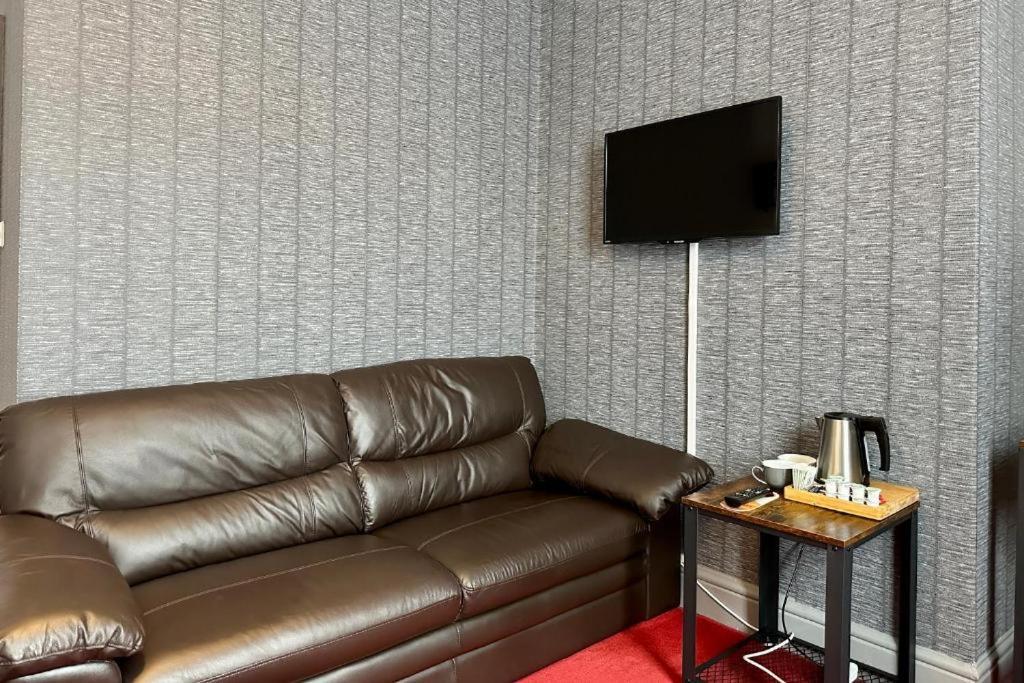 The Derby Hotel Barrow-in-Furness Eksteriør bilde